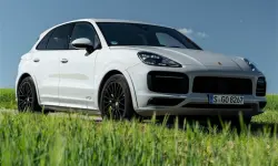 Porsche Cayenne GTS Slide image